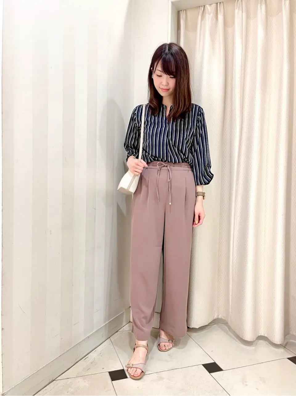 ANY SIS 金井 コーディネート画像