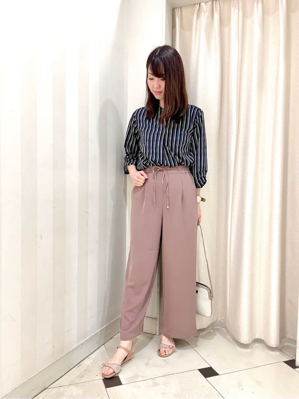 ANY SIS 金井 コーディネート画像