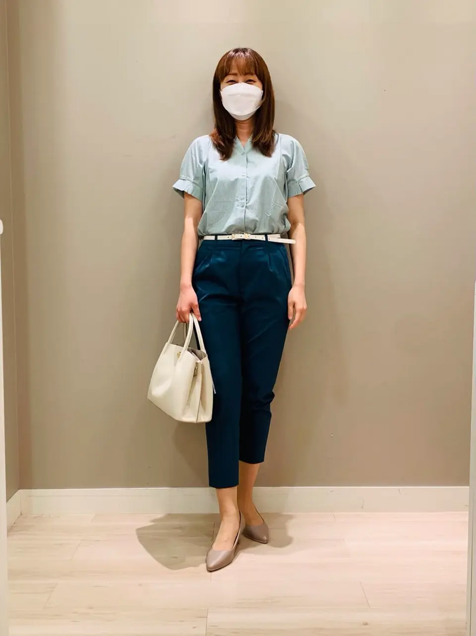 ANY SIS スタッフ コーディネート画像