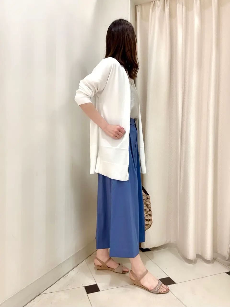 ANY SIS 金井 コーディネート画像