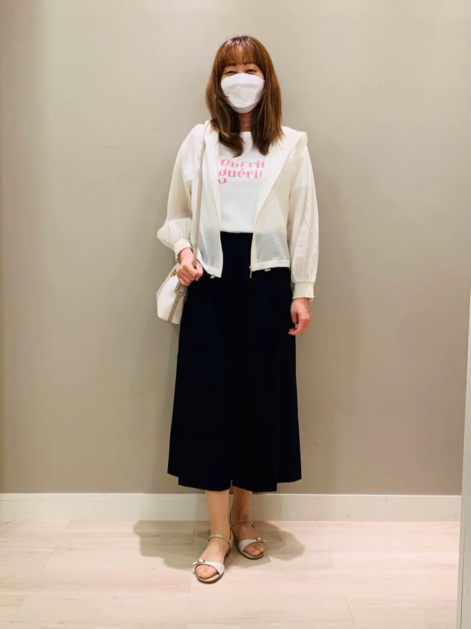 ANY SIS スタッフ コーディネート画像