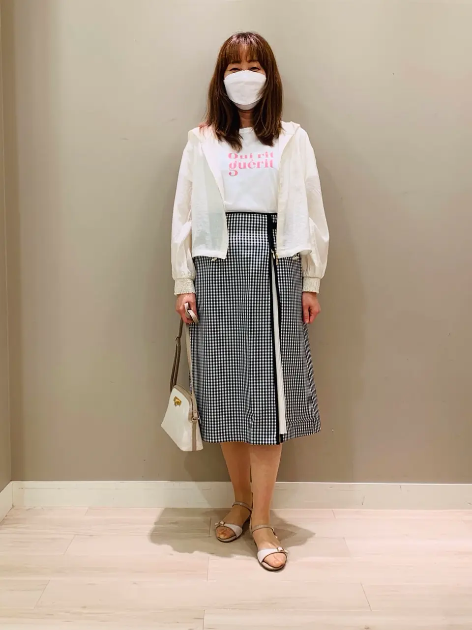 ANY SIS スタッフ コーディネート画像