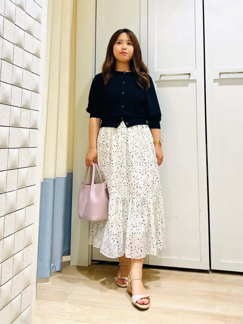 ANY SIS スタッフ コーディネート画像