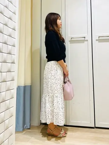 ANY SIS スタッフ コーディネート画像