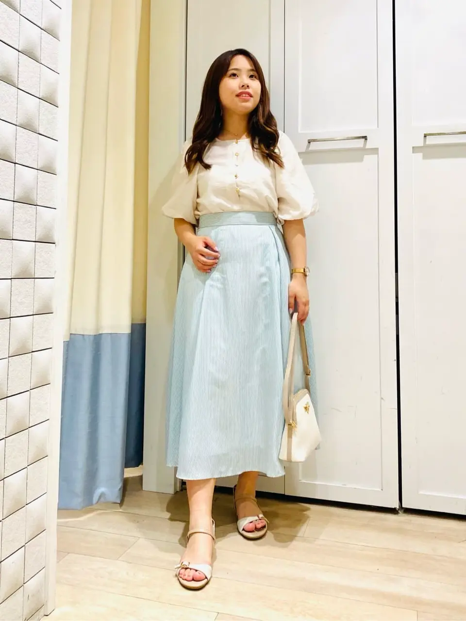 ANY SIS スタッフ コーディネート画像