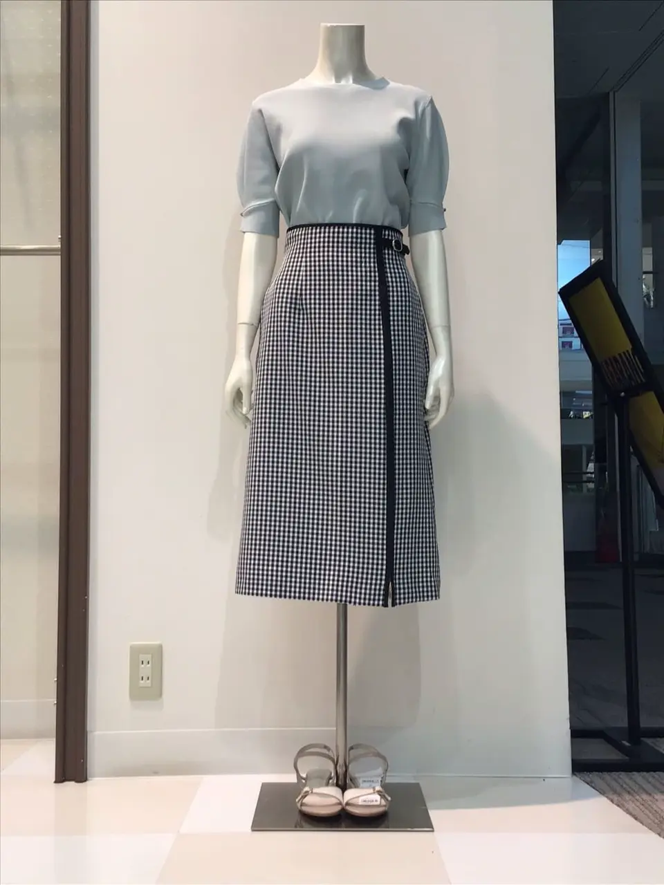 ANY SIS 布川 コーディネート画像