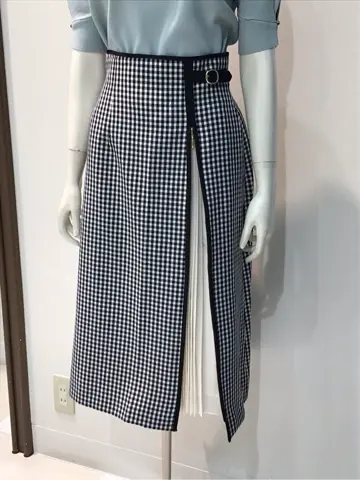 ANY SIS 布川 コーディネート画像