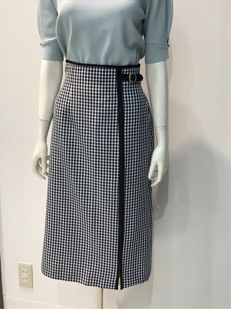 ANY SIS 布川 コーディネート画像