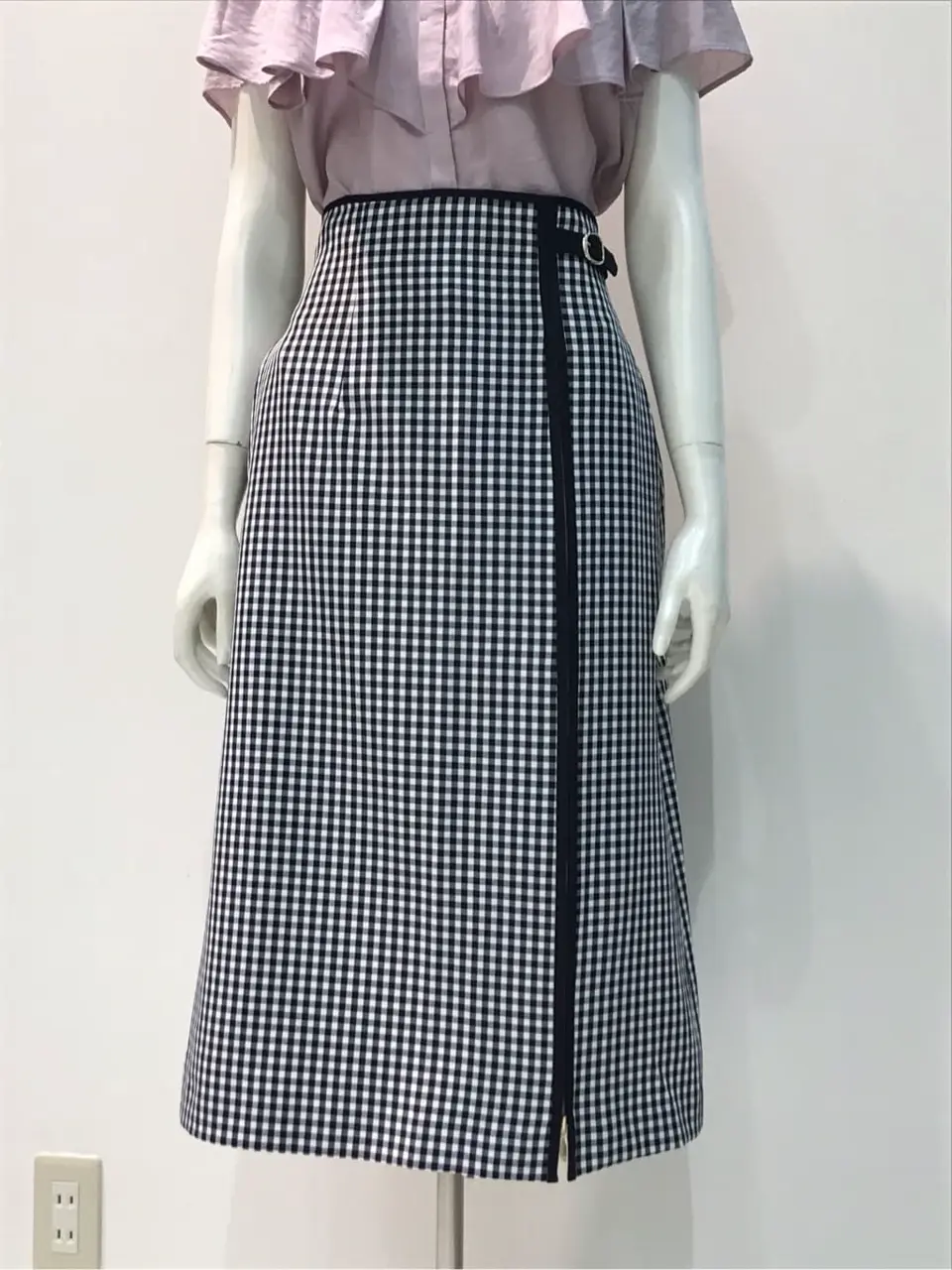 ANY SIS 布川 コーディネート画像