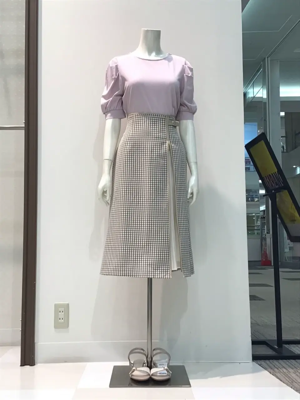 ANY SIS 布川 コーディネート画像