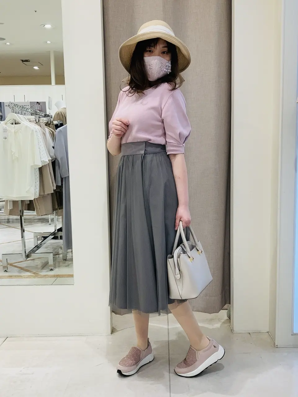  川根　彩 コーディネート画像