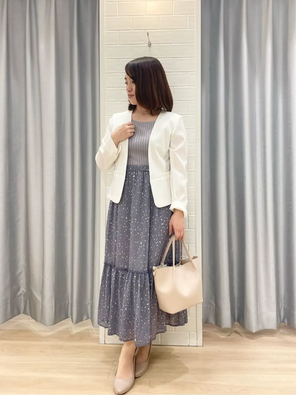 ANY SIS 丸岡 コーディネート画像