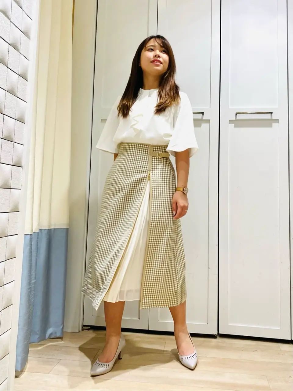 ANY SIS スタッフ コーディネート画像