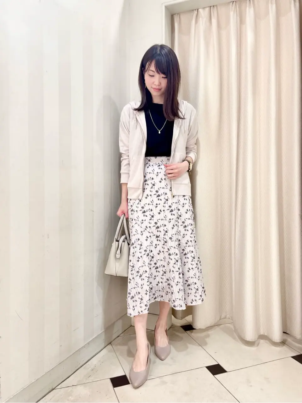 ANY SIS 金井 コーディネート画像