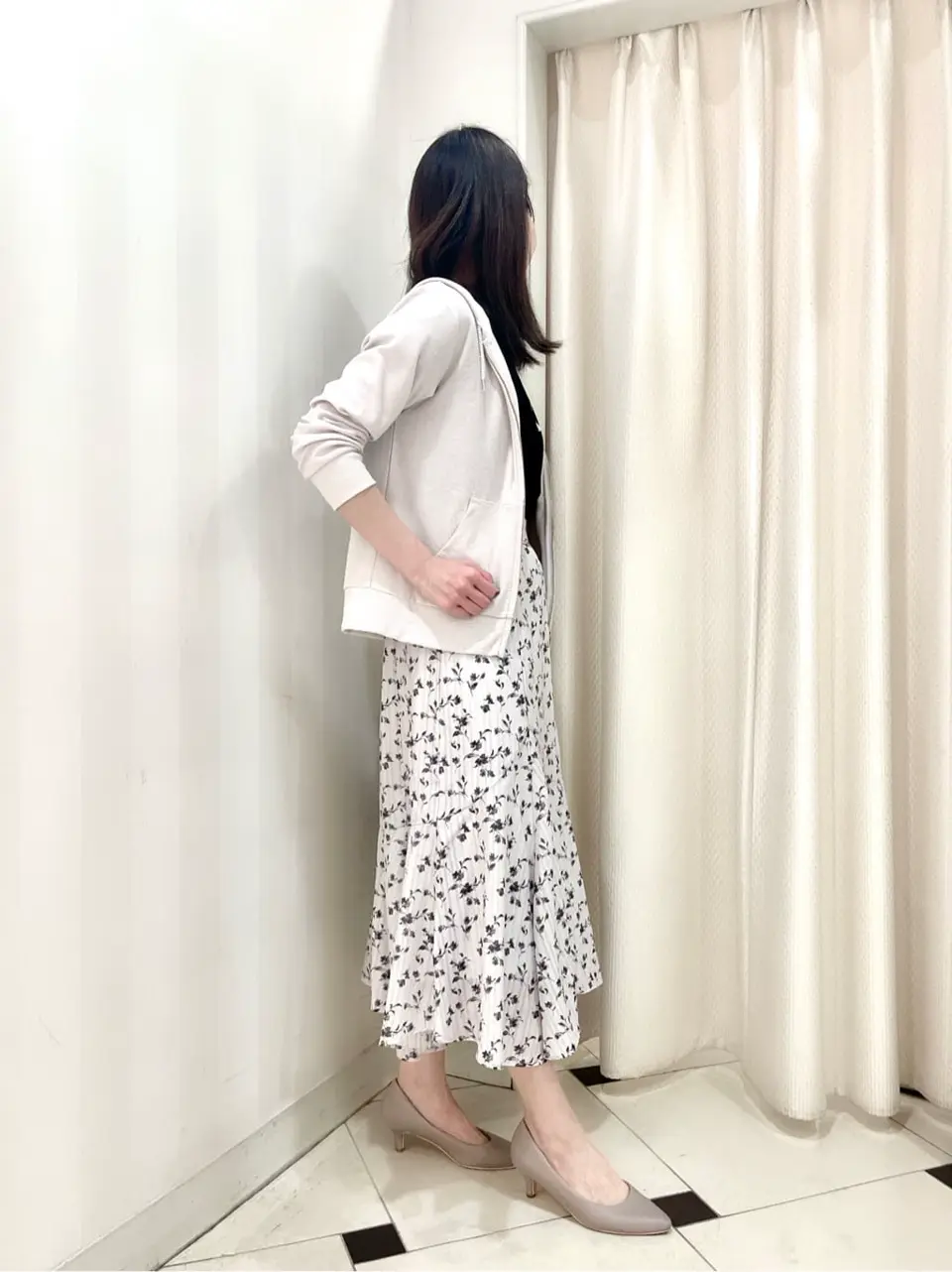 ANY SIS 金井 コーディネート画像