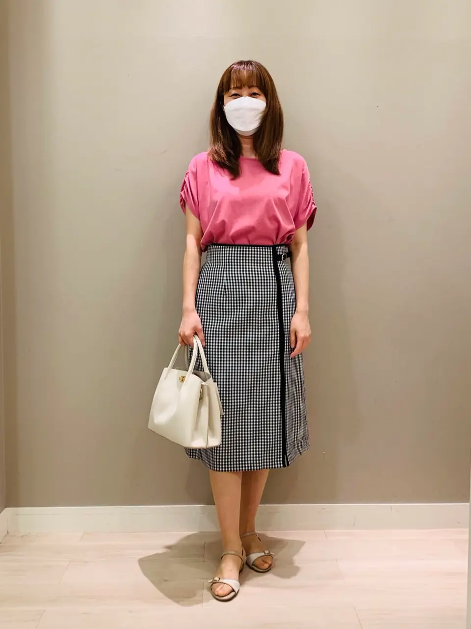 ANY SIS スタッフ コーディネート画像