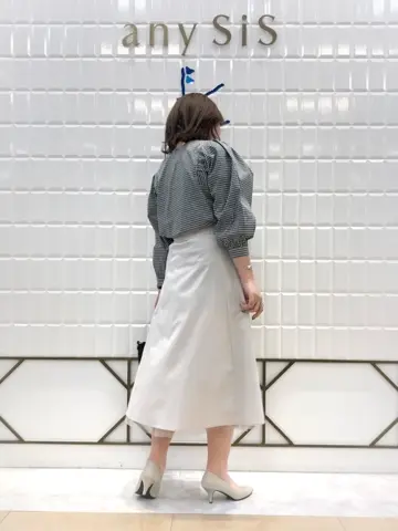 ANY SIS 中山 コーディネート画像