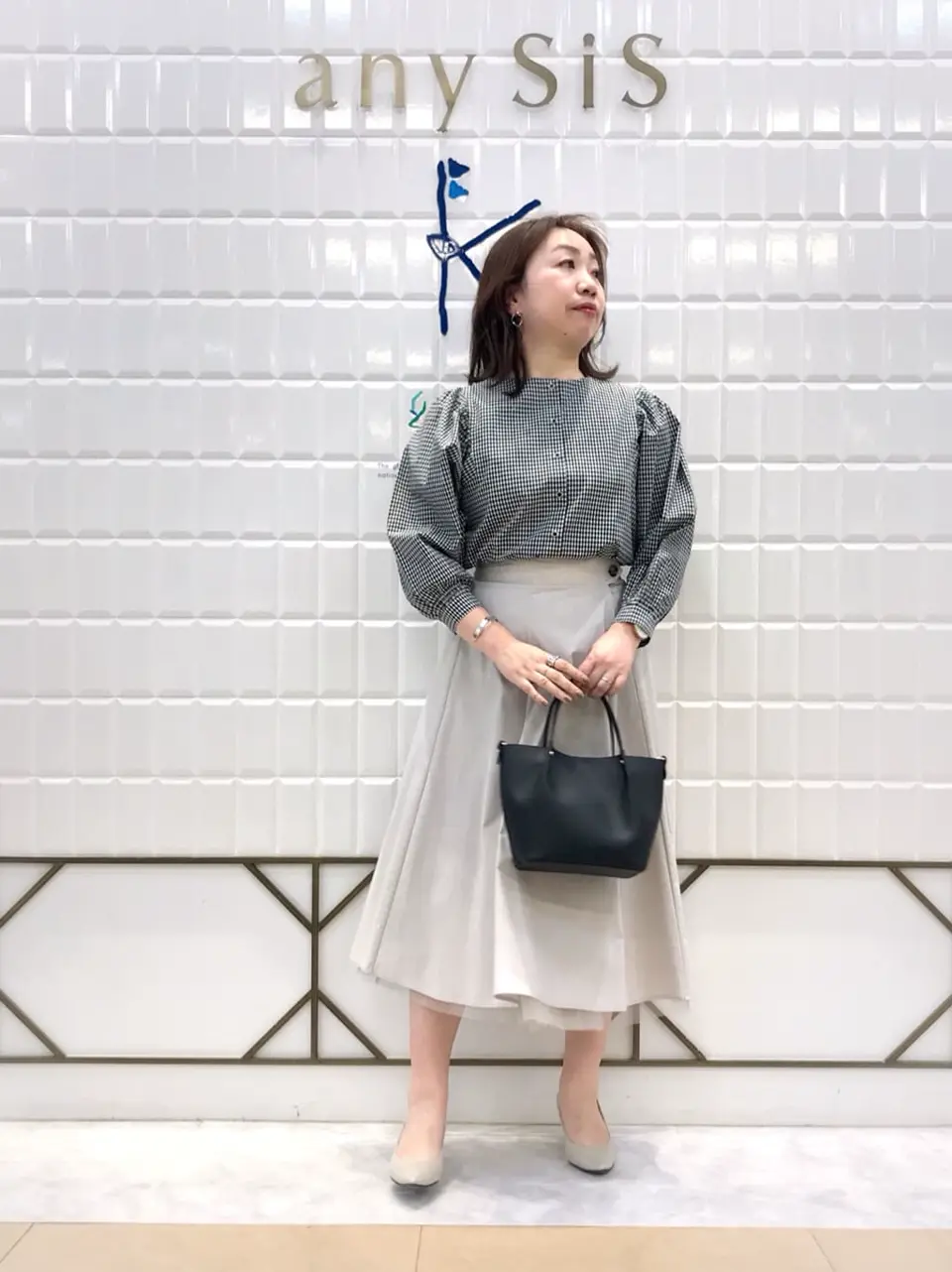 ANY SIS 中山 コーディネート画像