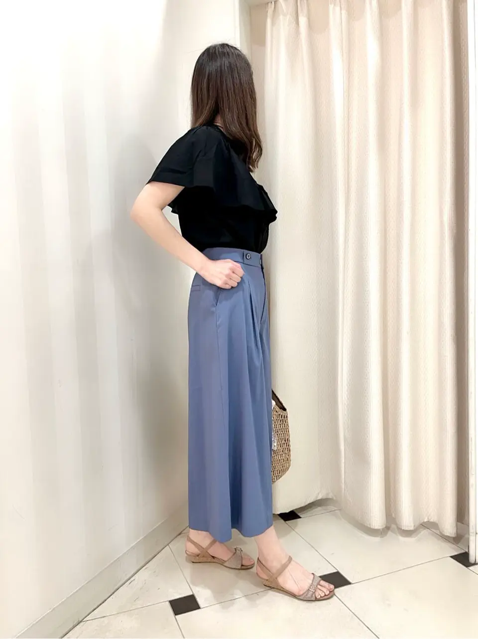 ANY SIS 金井 コーディネート画像