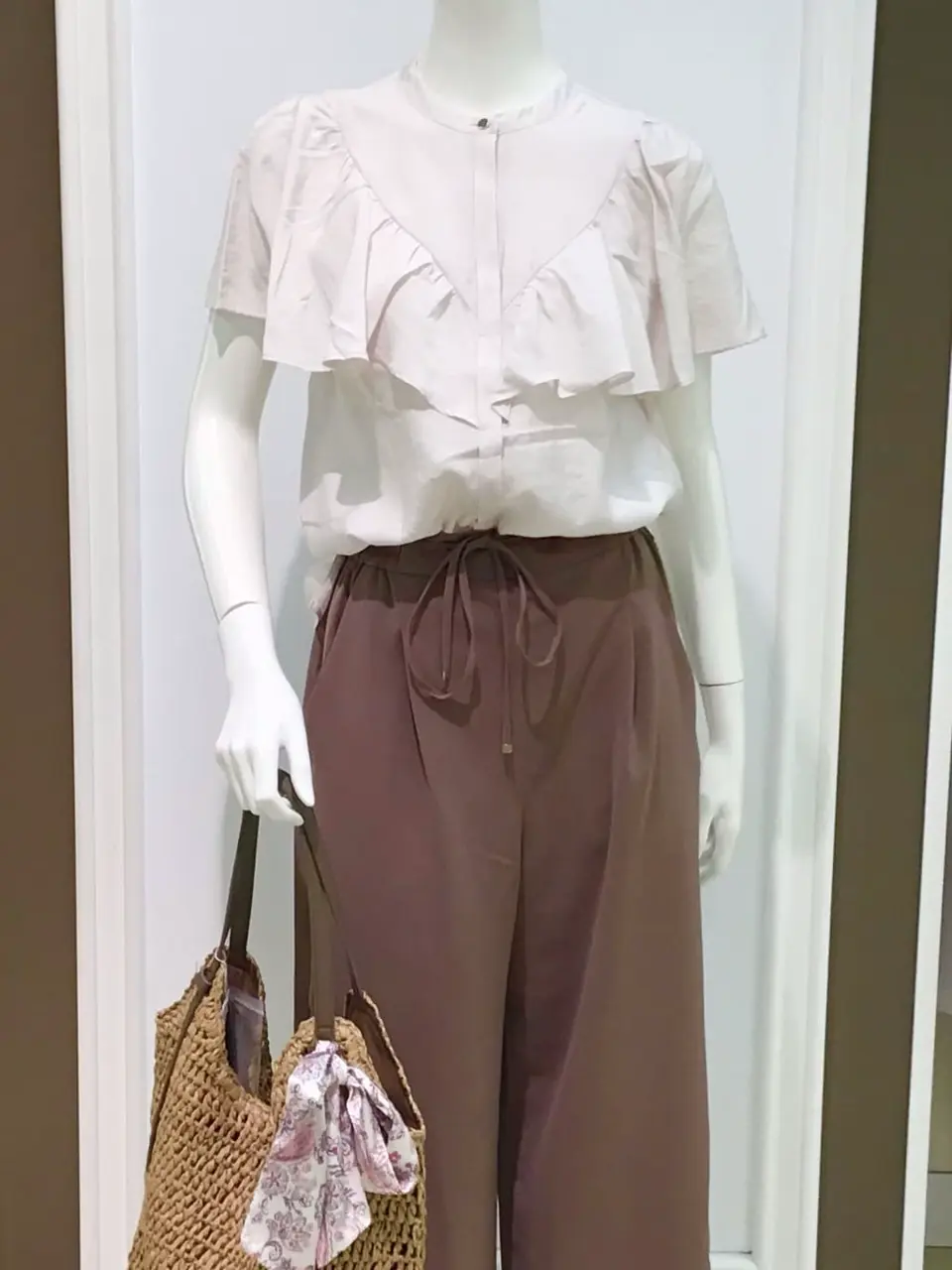 ANY SIS 本田 コーディネート画像