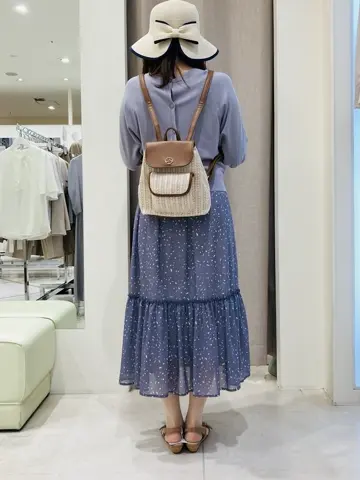 ANY SIS 川根　彩 コーディネート画像