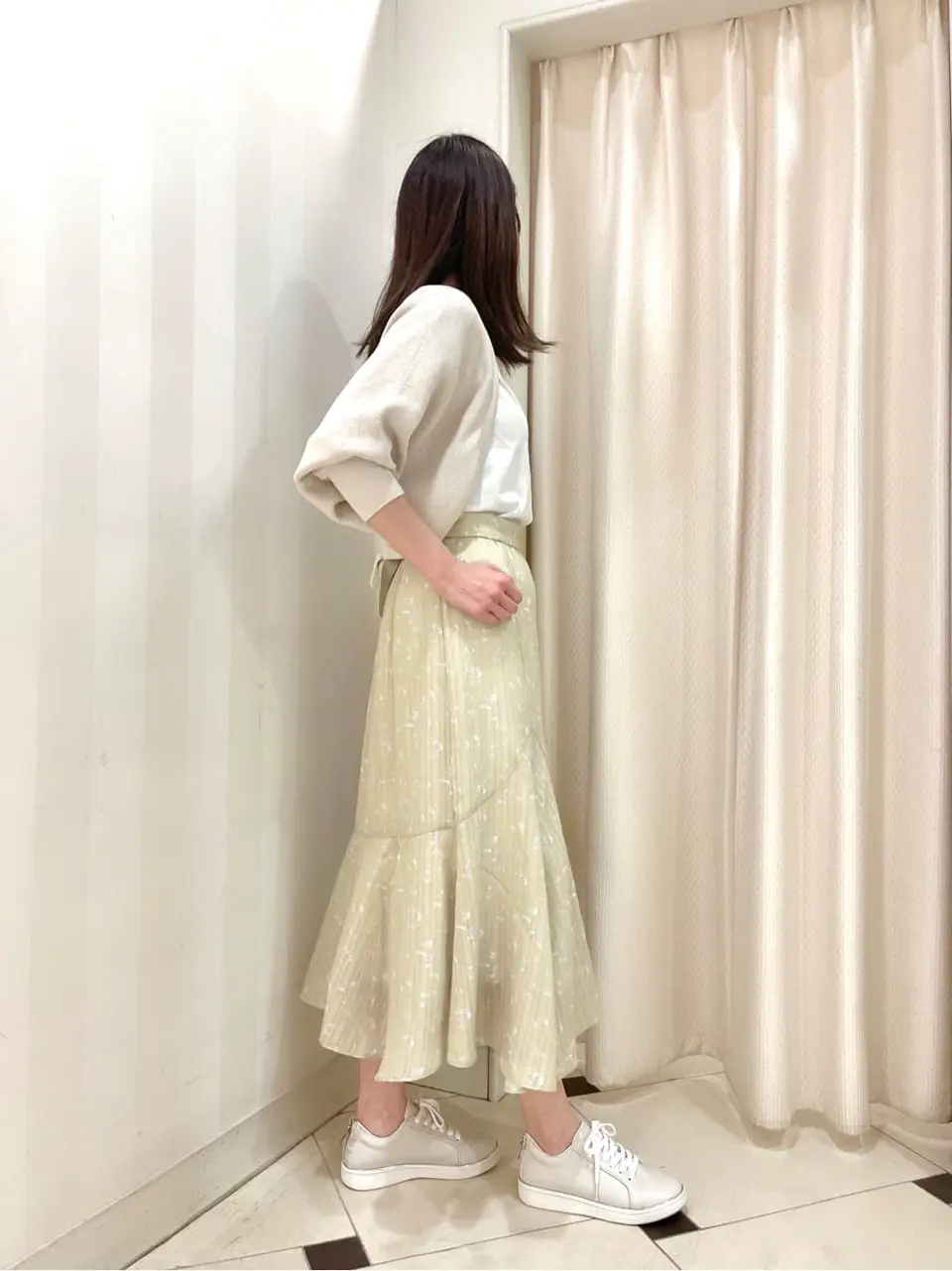 ANY SIS 金井 コーディネート画像