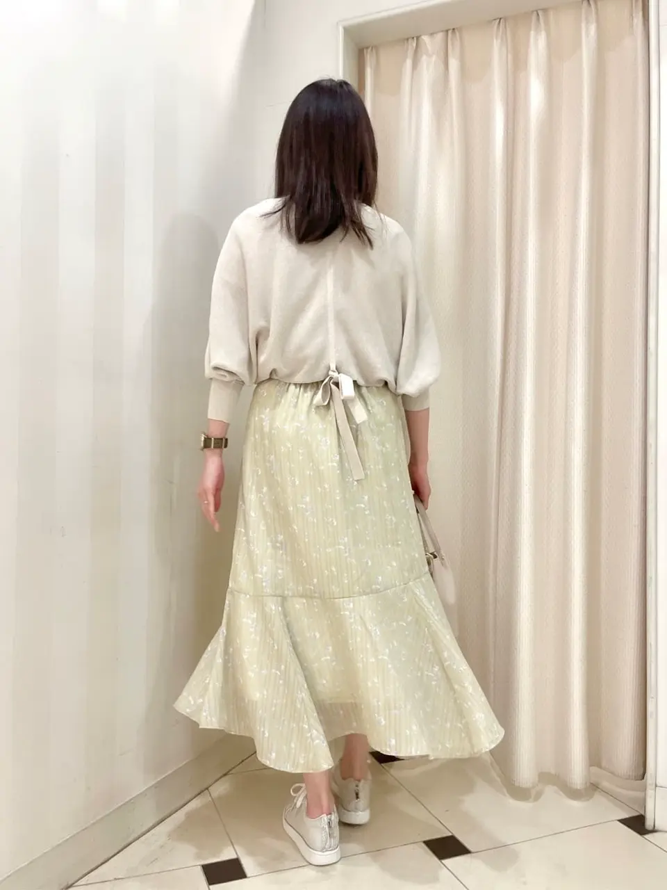 ANY SIS 金井 コーディネート画像