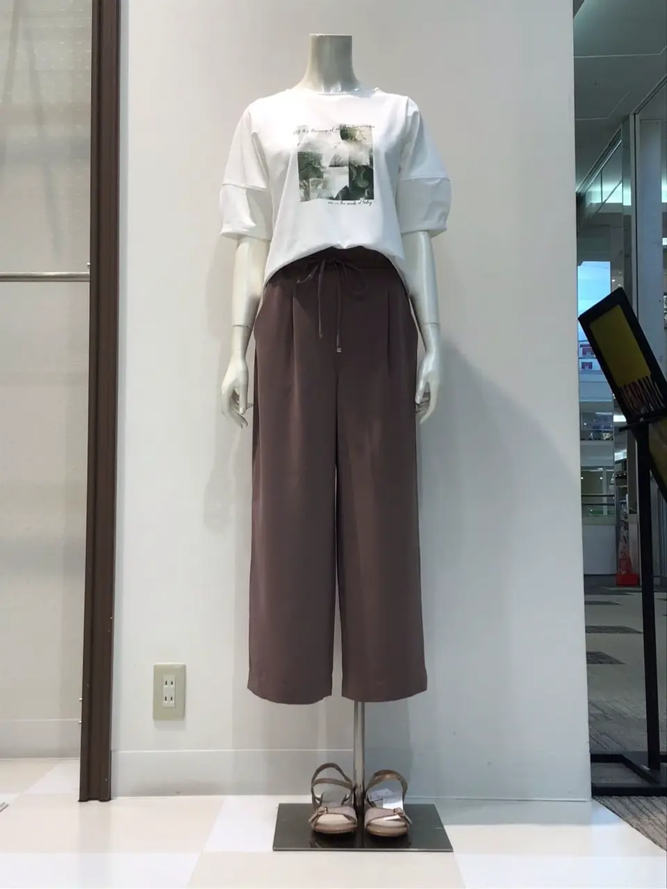 ANY SIS 布川 コーディネート画像