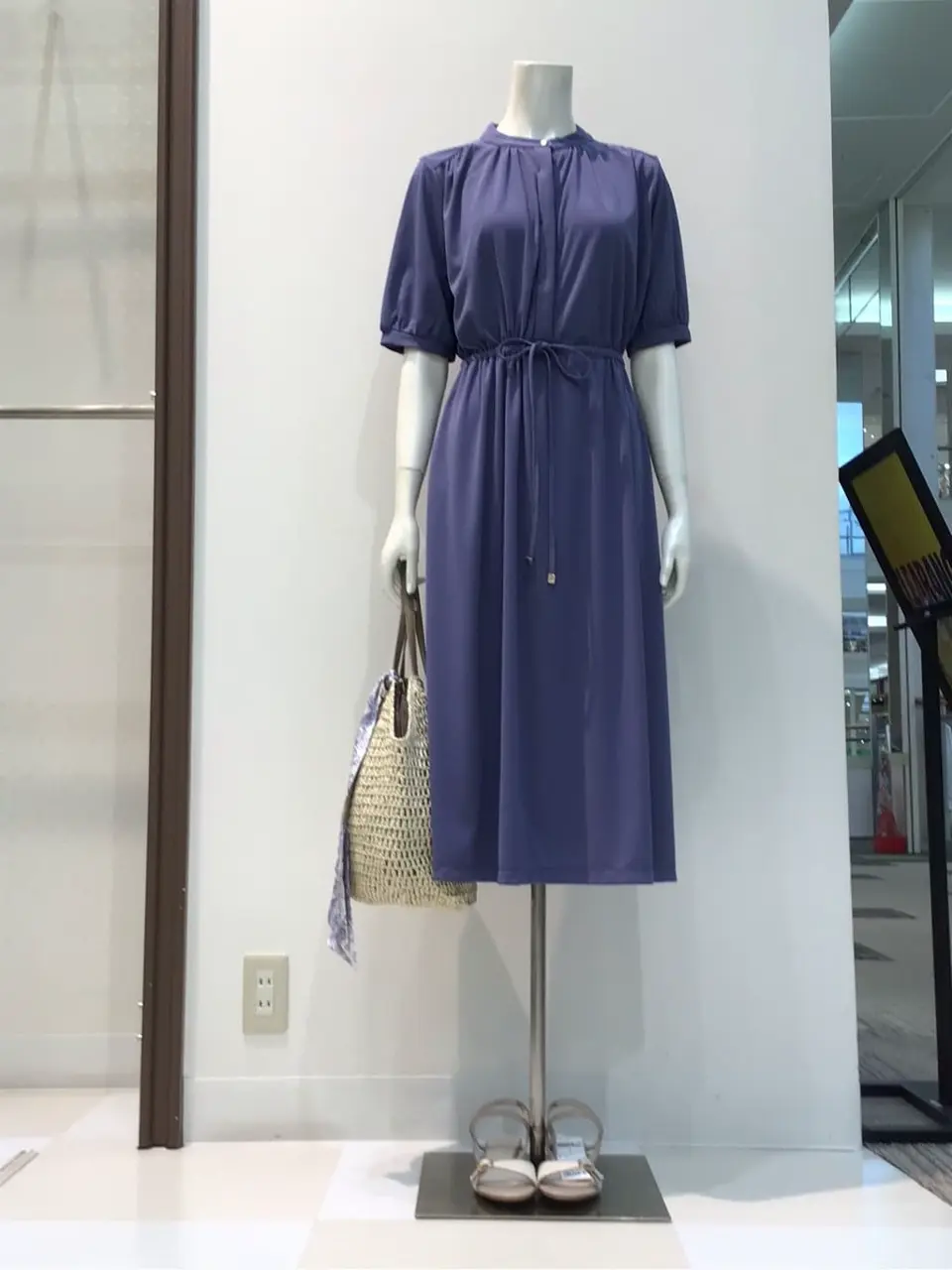 ANY SIS 布川 コーディネート画像