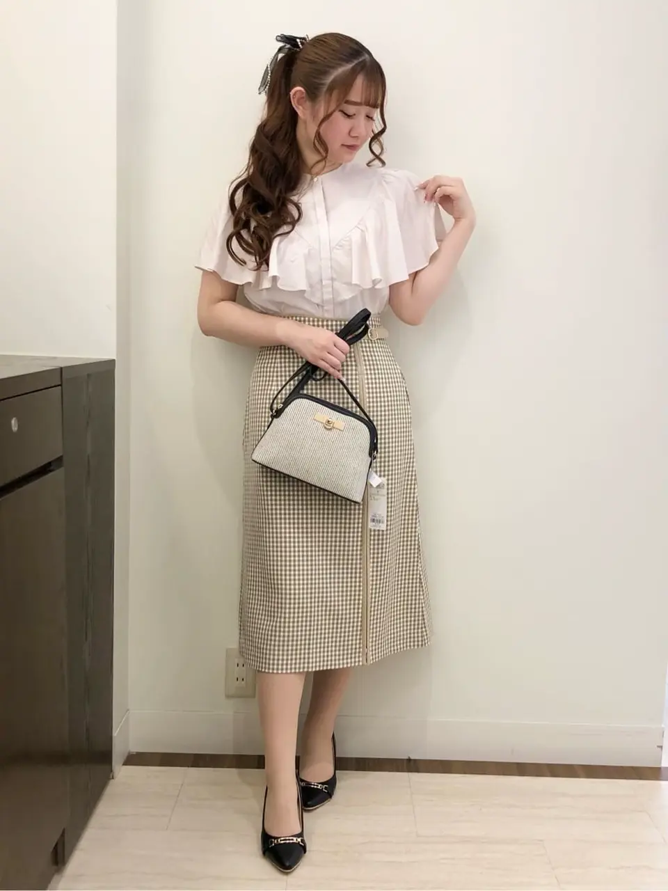 ANY SIS スタッフ コーディネート画像