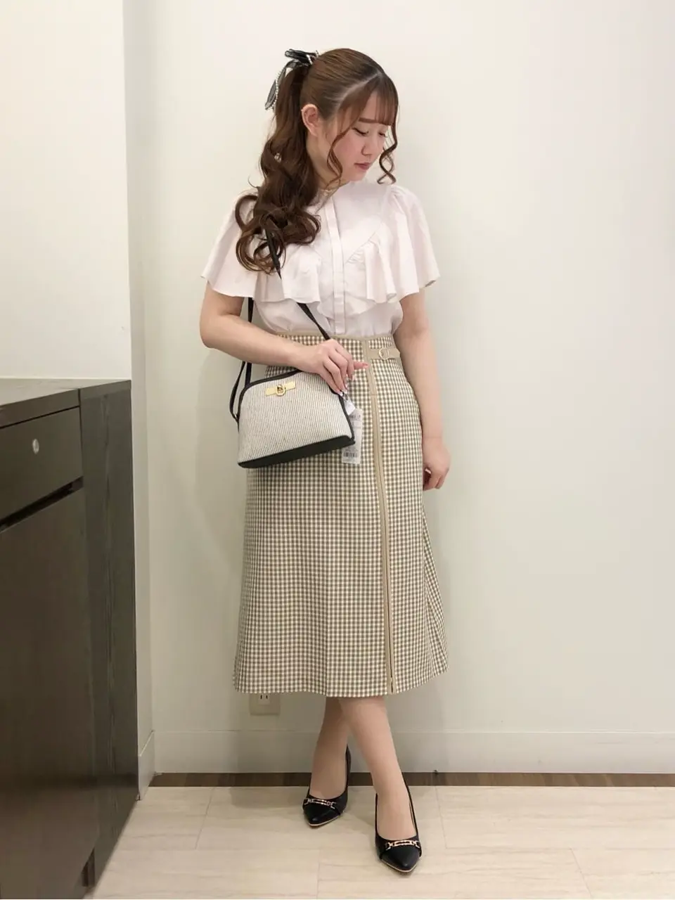 ANY SIS スタッフ コーディネート画像