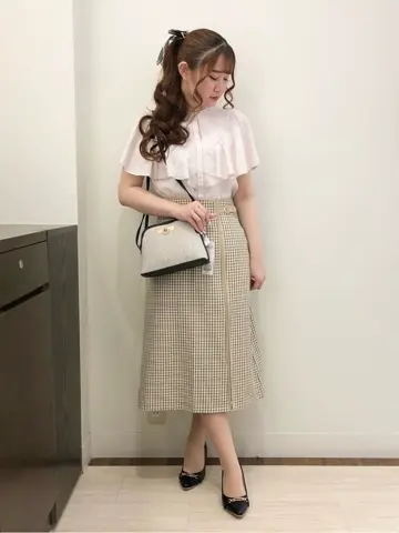 ANY SIS スタッフ コーディネート画像