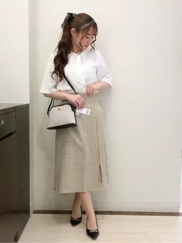 ANY SIS スタッフ コーディネート画像