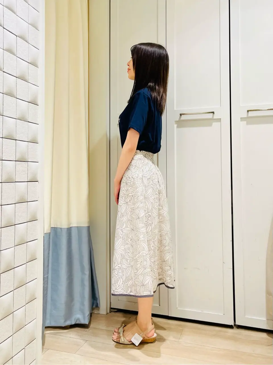 ANY SIS スタッフ コーディネート画像