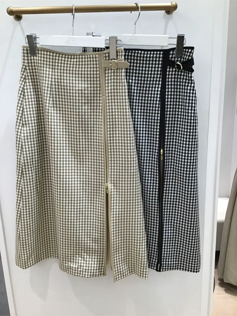 ANY SIS 桐生 コーディネート画像