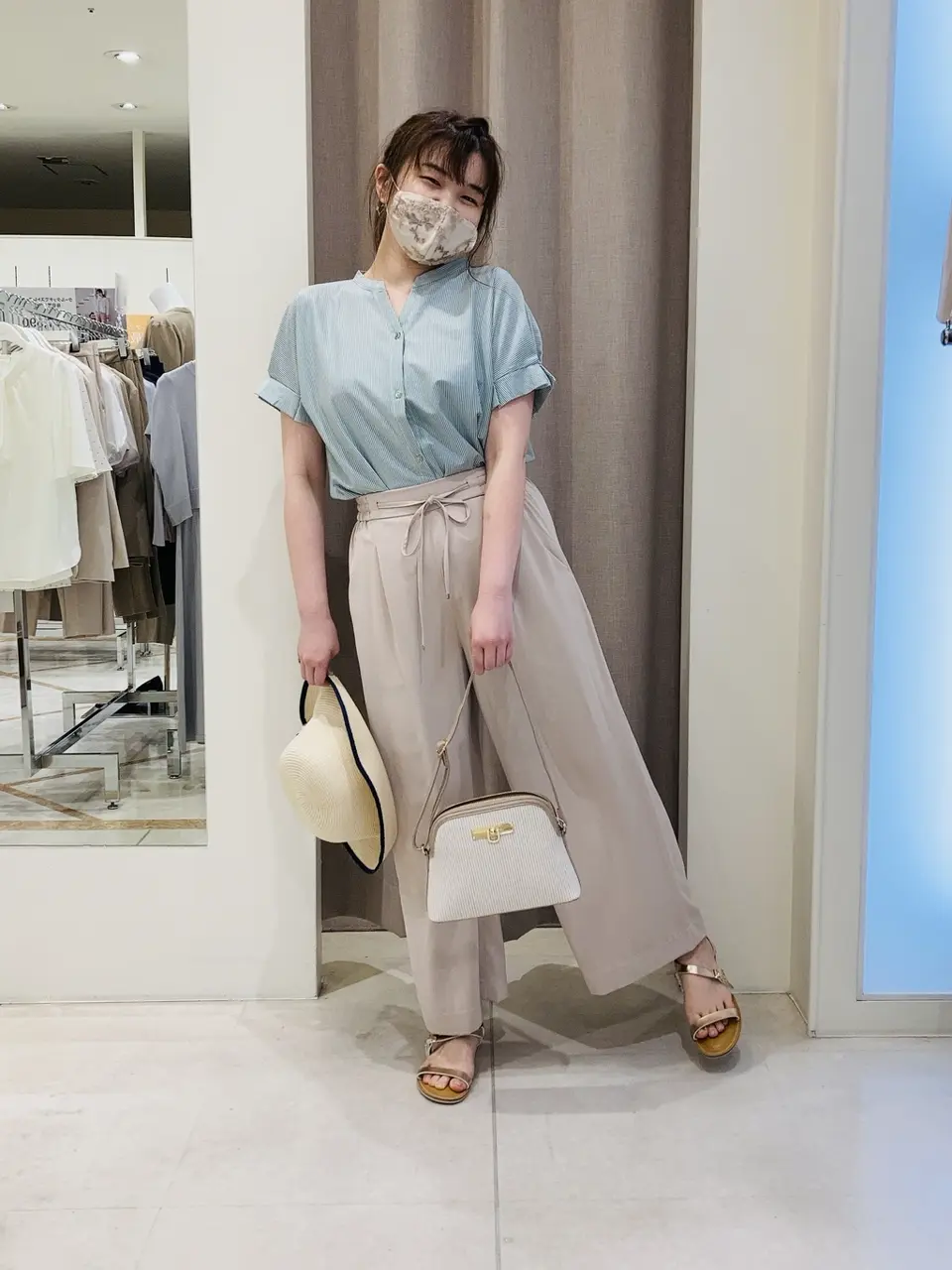  川根　彩 コーディネート画像