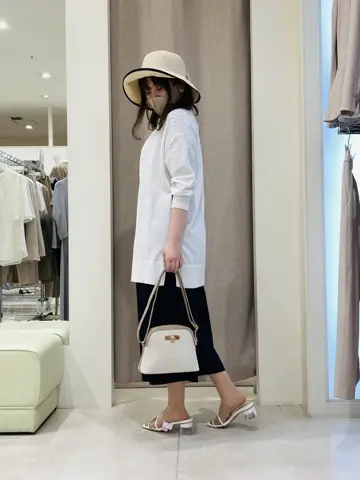 ANY SIS 川根　彩 コーディネート画像