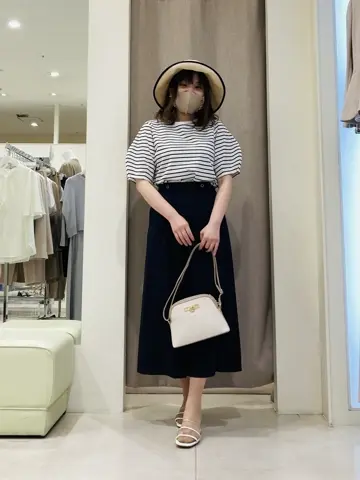 ANY SIS 川根　彩 コーディネート画像