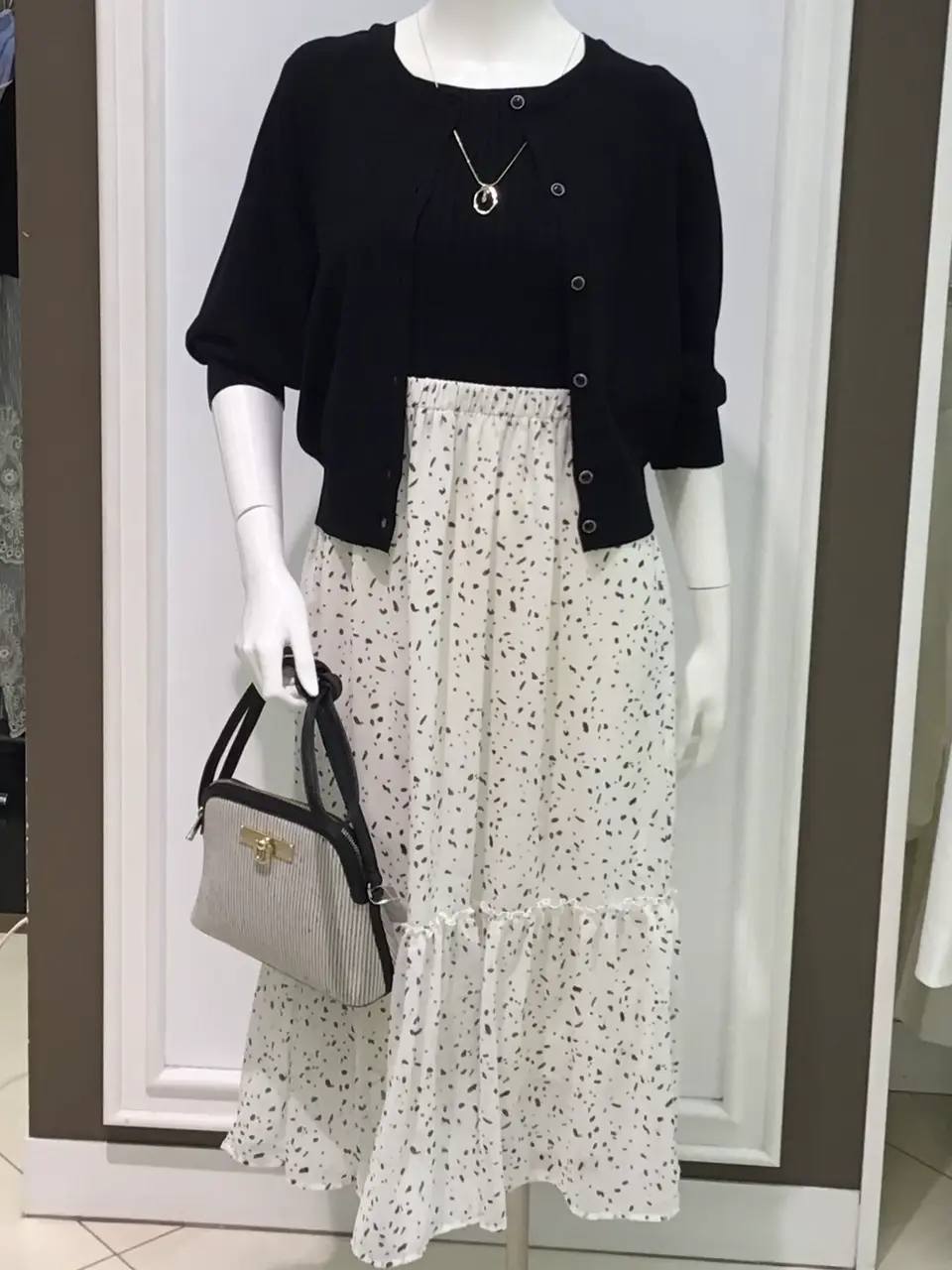 ANY SIS 本田 コーディネート画像