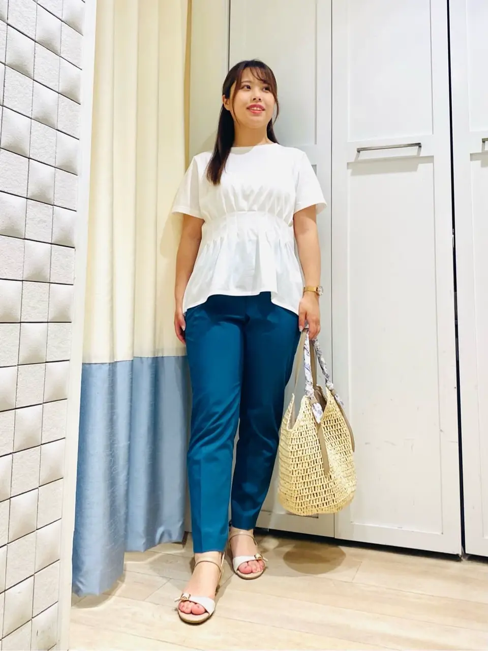 ANY SIS スタッフ コーディネート画像