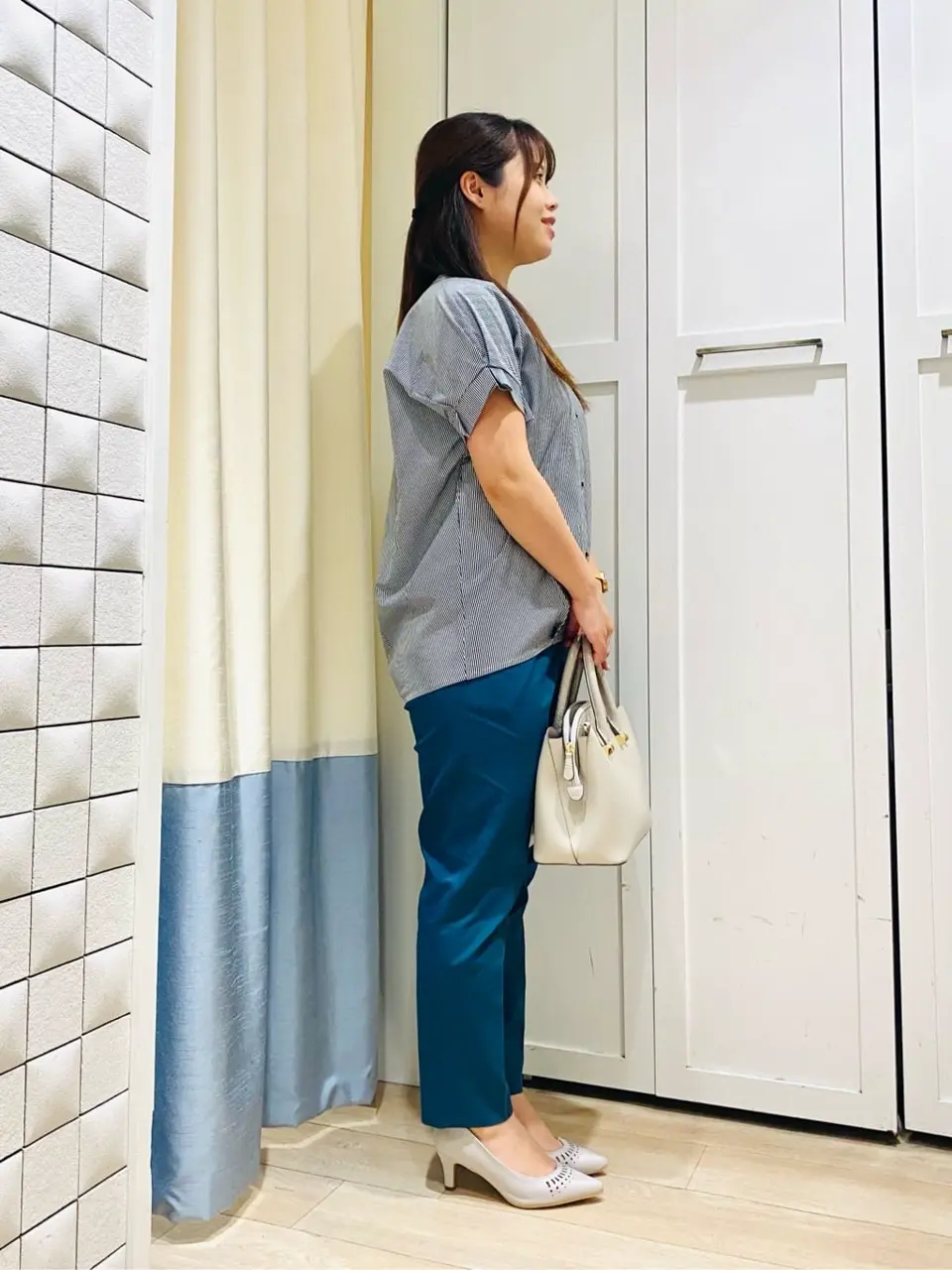 ANY SIS スタッフ コーディネート画像