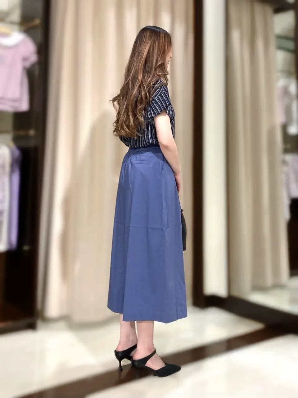 ANY SIS STAFF コーディネート画像