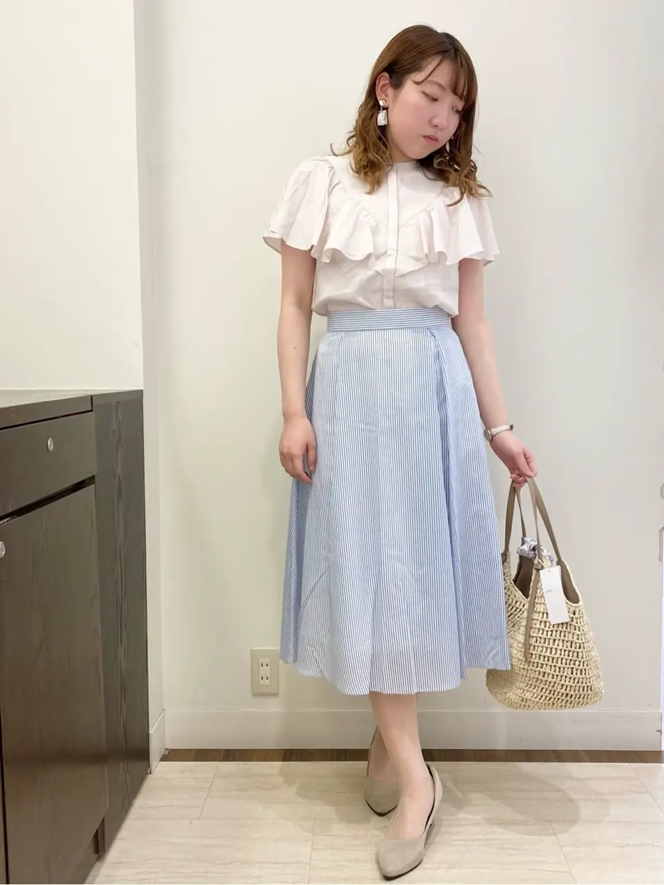 ANY SIS スタッフ コーディネート画像