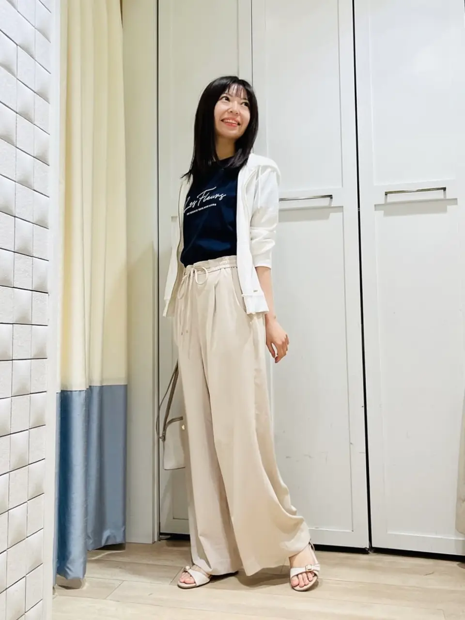 ANY SIS スタッフ コーディネート画像