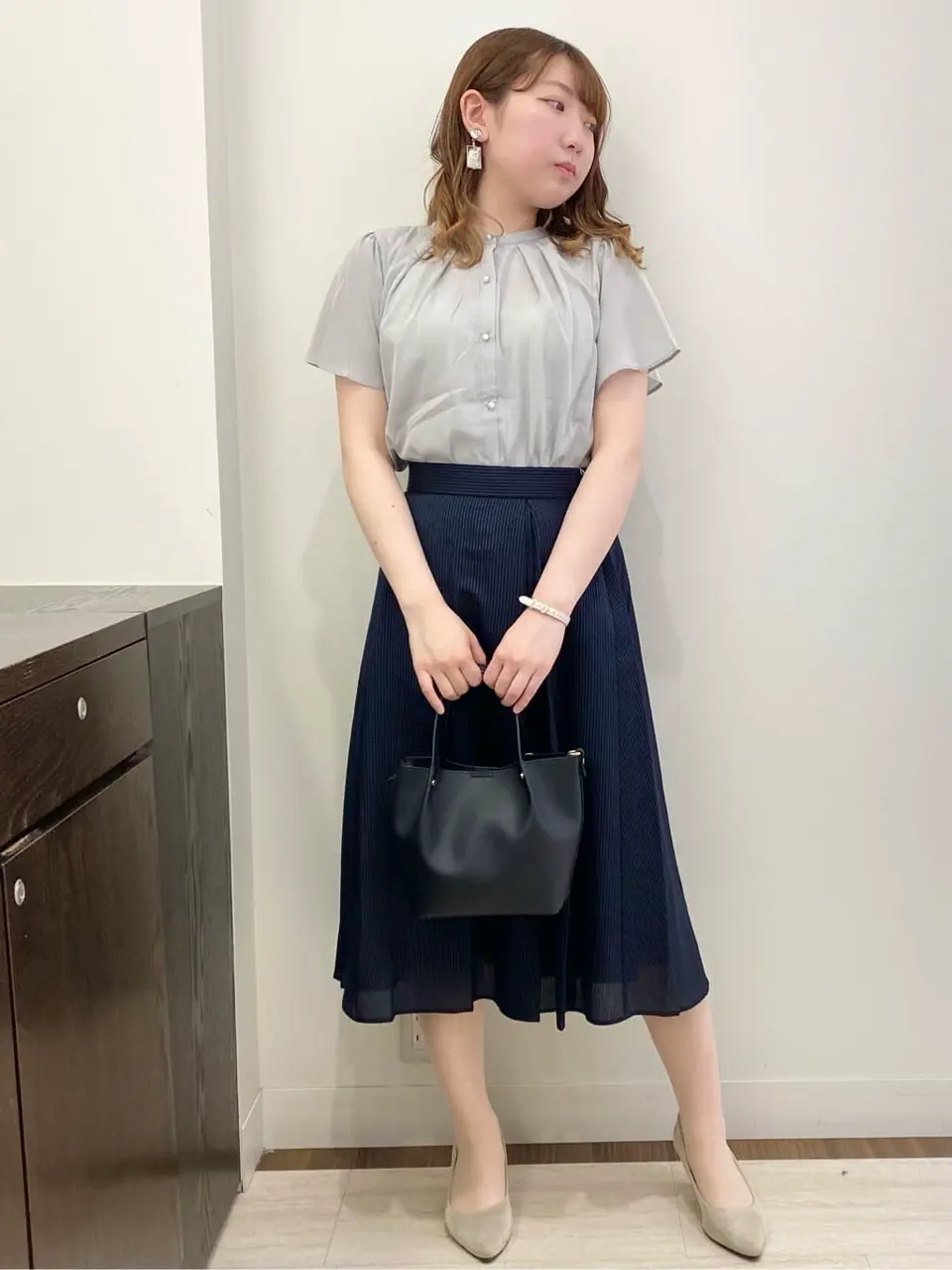 ANY SIS スタッフ コーディネート画像