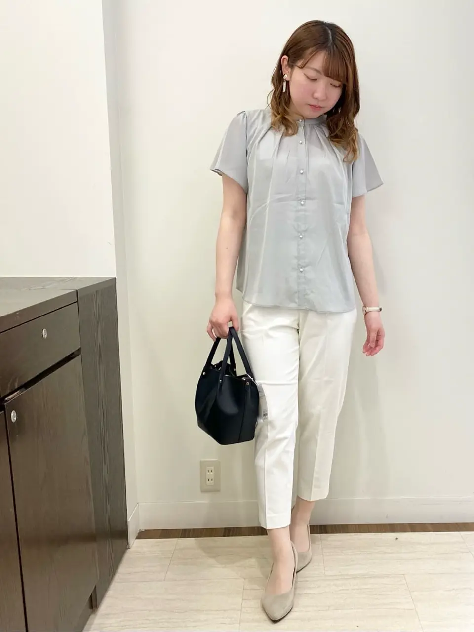 ANY SIS スタッフ コーディネート画像