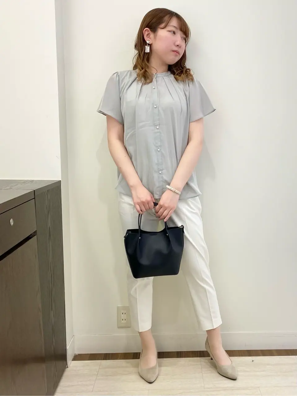 ANY SIS スタッフ コーディネート画像