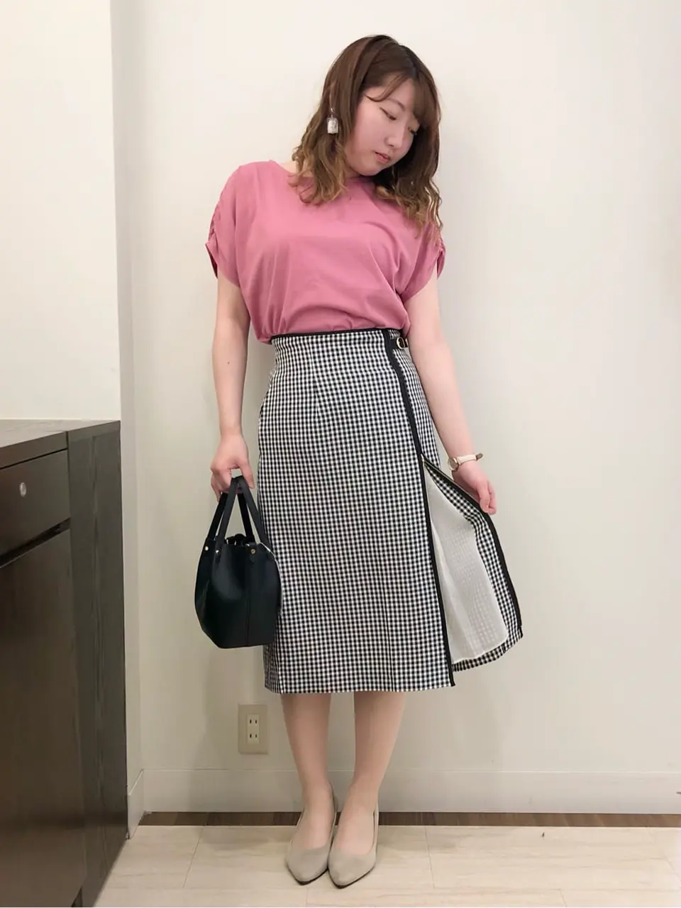 ANY SIS スタッフ コーディネート画像