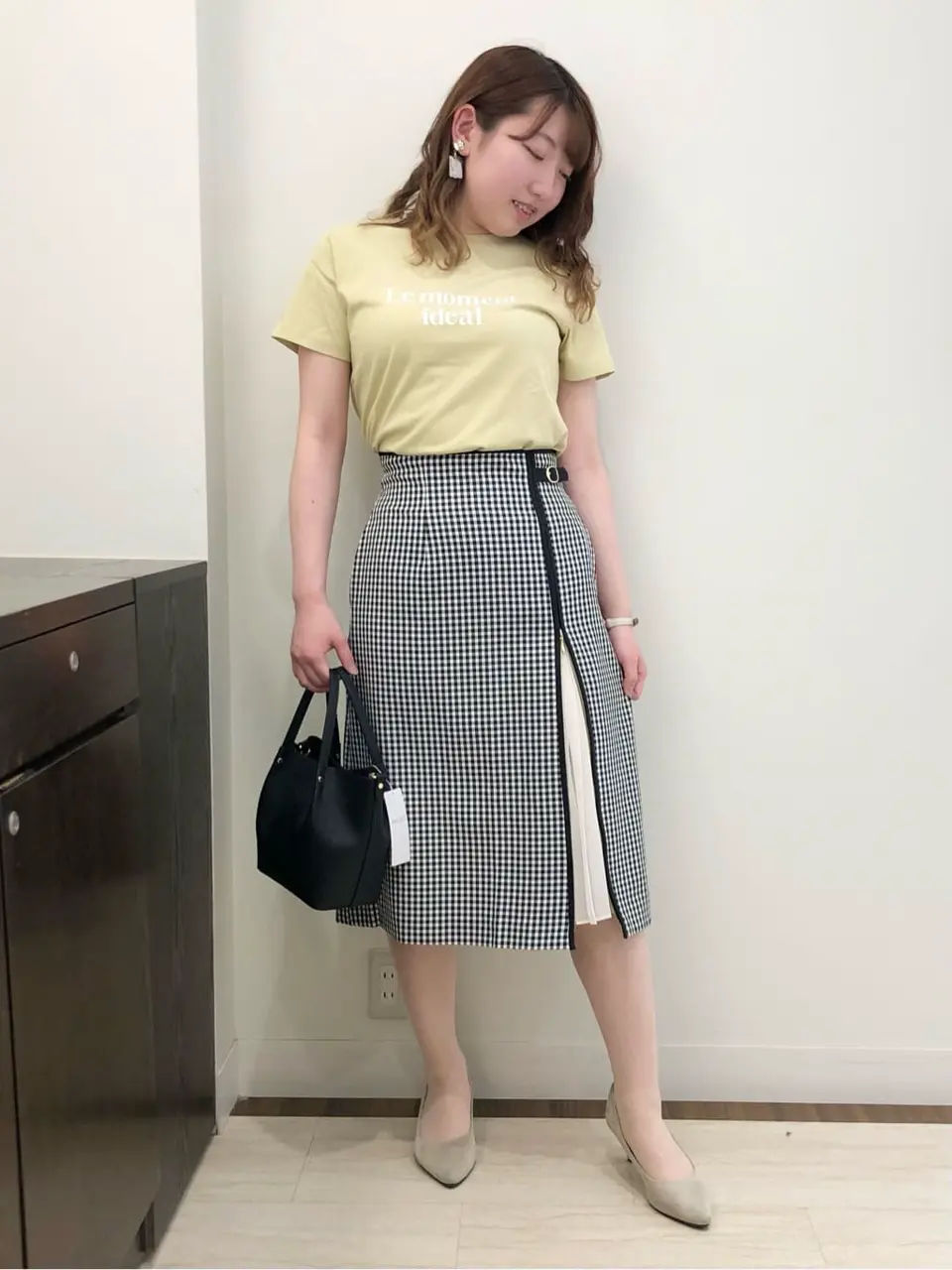 ANY SIS スタッフ コーディネート画像