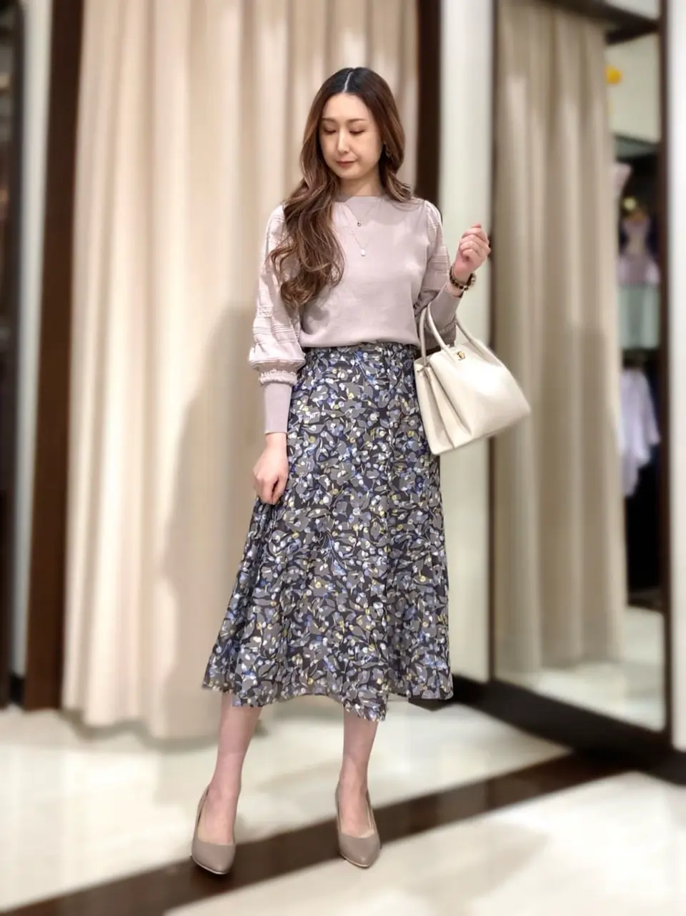 ANY SIS STAFF コーディネート画像